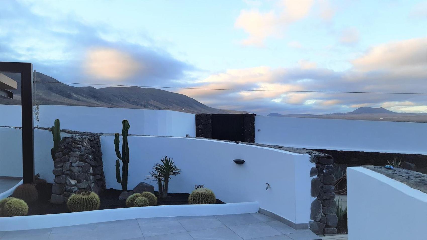 La Belle Vie Villa Famara Luaran gambar